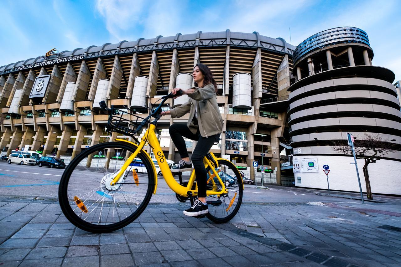 Far Bernabeu * Madri